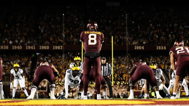 Michigan at Minnesota football 2023 USATSI_21599417